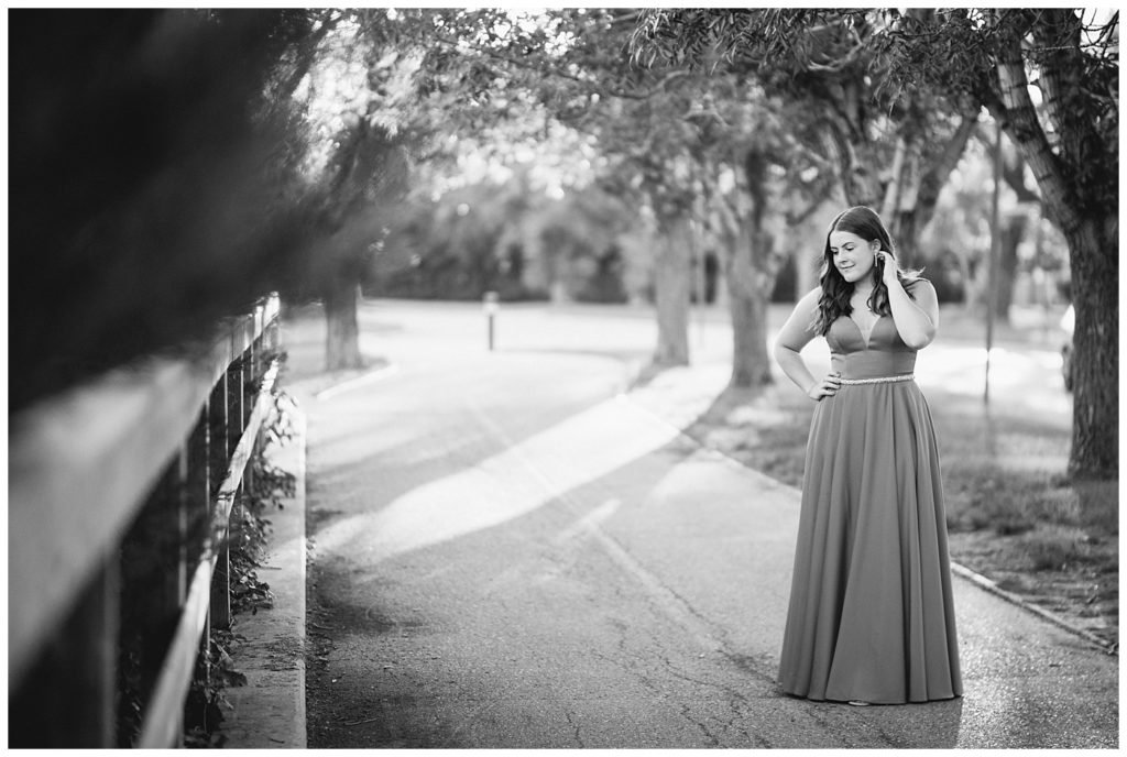 Regina Family Photographer - Georgia Graduation 2020 - Summer Graduation Session - Girl in park at sunset