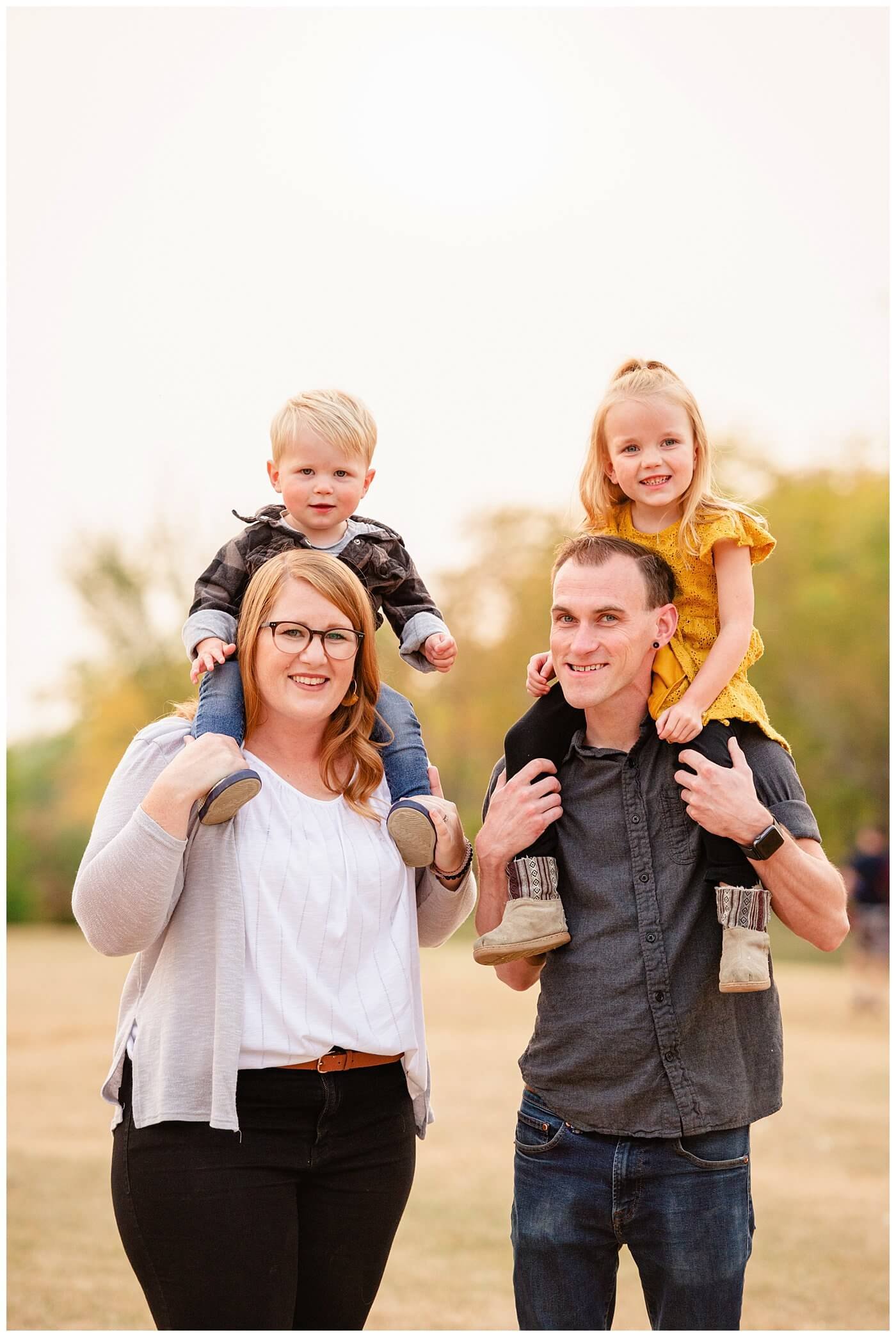 Liske Family 2020 - Science Centre - 011 - Piggy back rides