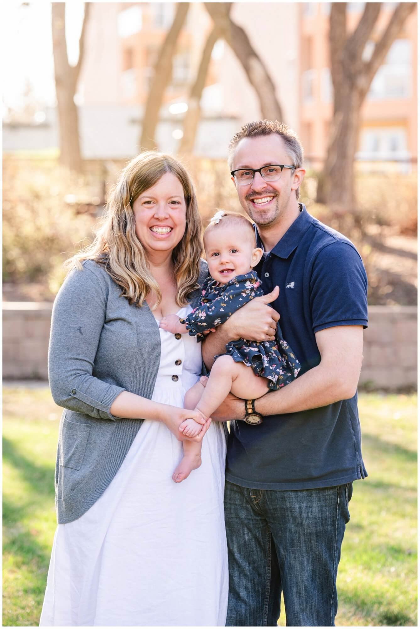 Dave & Sarah Parsons - Emily's 1 Year - 006 - Family Portrait