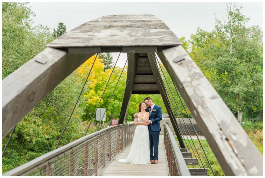 Andrew & Lacey - 25 - Bride & Groom on bridge