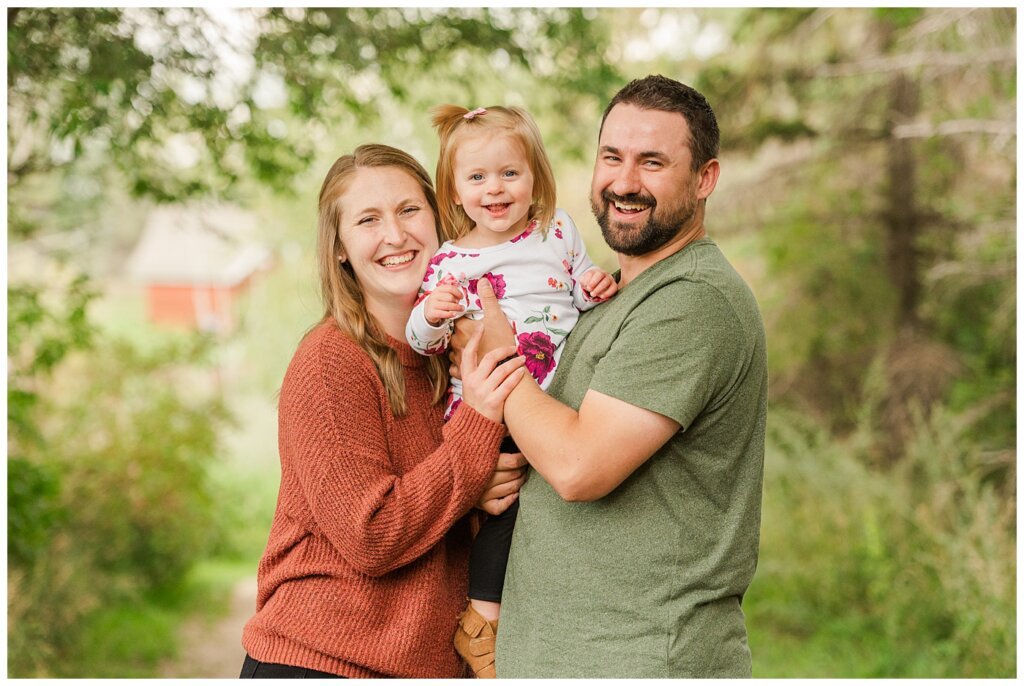 Eyre Family 2021 - AE Wilson Park - Family Photo Shoot - 05 - Family laughs under trees