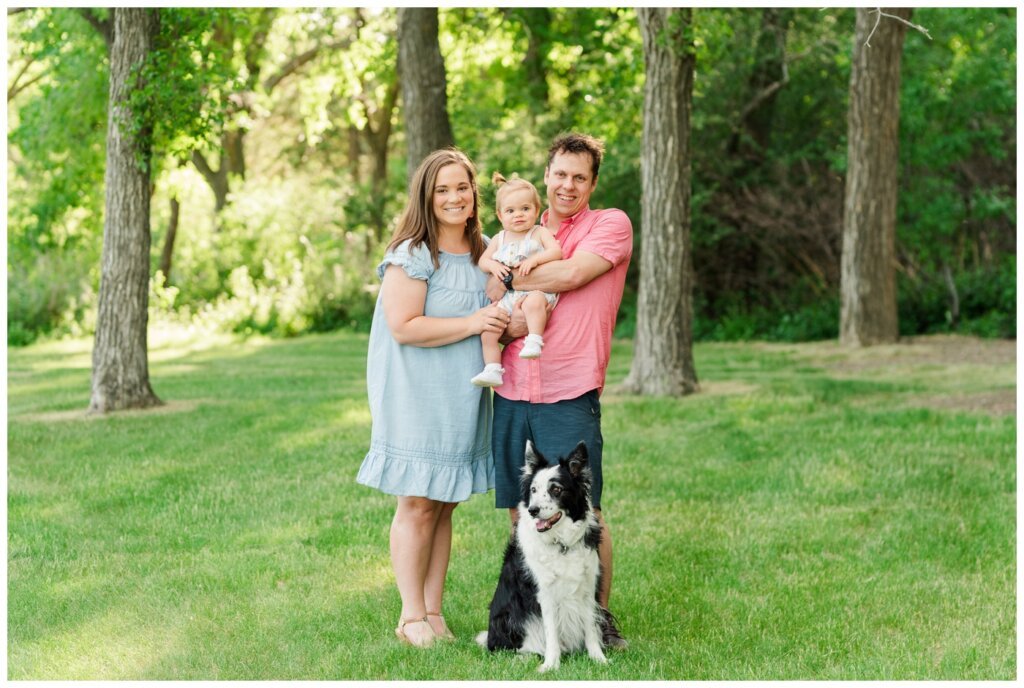 Filby Family 2022 - 02 - Saskatchewan Science Centre - Family poses together in green space