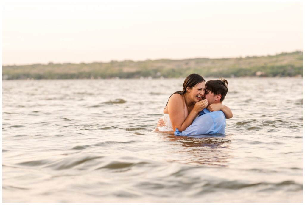 Tris & Jana - 15 - Regina Encore Session - Bride & groom come out of the water