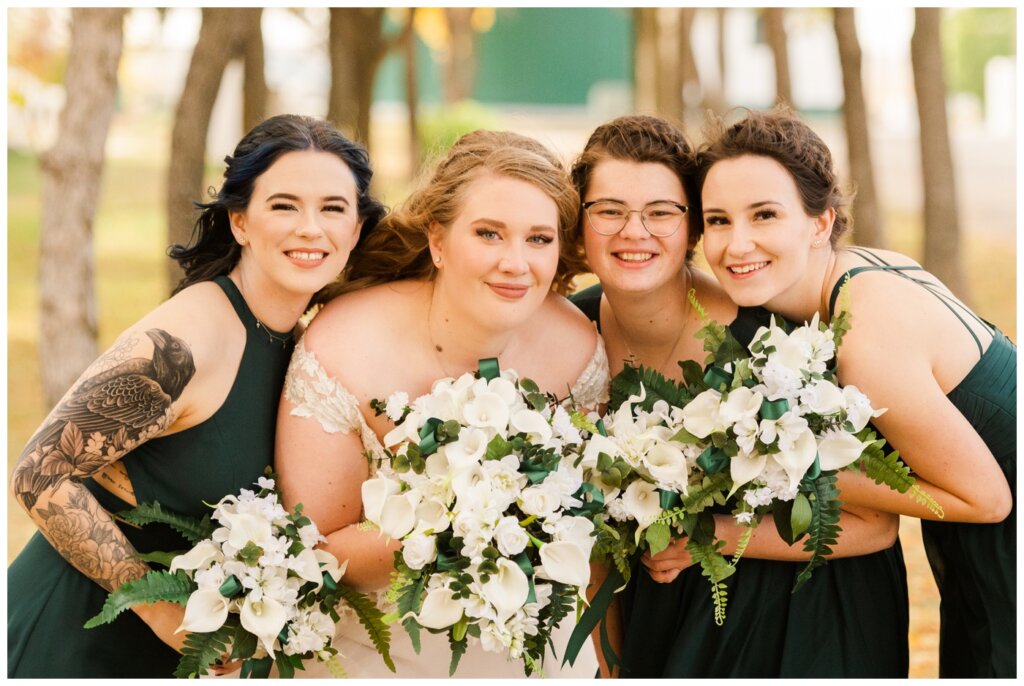 Orrin-Jade-30-Weyburn-Wedding-Bride-with-her-bridesmaids