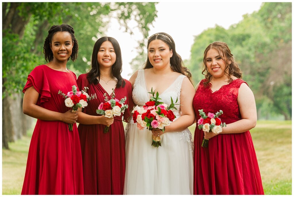 Luis & Keila - Summer wedding 2023 - Les Sherman Park - 07 - Bride with her bridesmaids