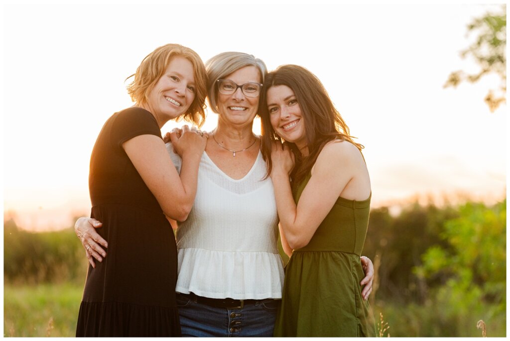 Strachan & McPhee Extended Family - Wascana Habitat Conservation Area - 13 - Mother and daughters