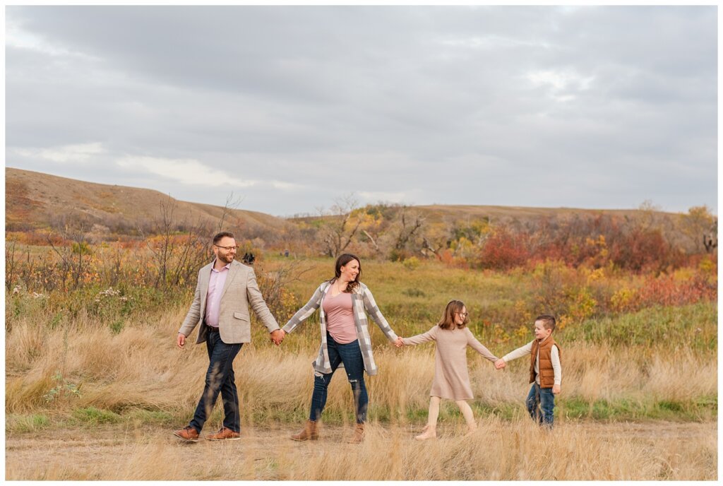 Zurowski Family - Wascana Trails - 02 - Family plays follow the leader