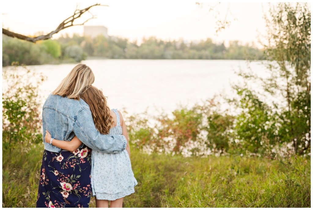 Dumont Family - Wascana Park - 009 - Mother & daughter look over the lake